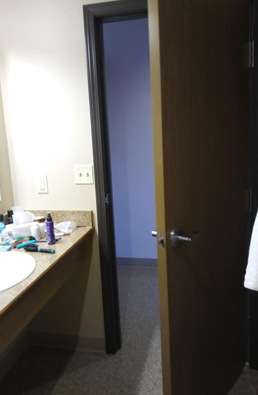 Hi-Line Inn and Suites主图