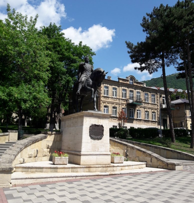 Monument to General A.P. Yermolov-Pyatigorsk必去景点