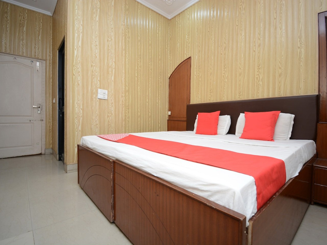 OYO 36054 Nanda Lodge