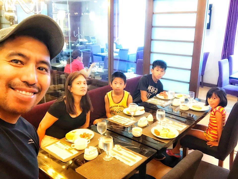 马来亚大酒店主图