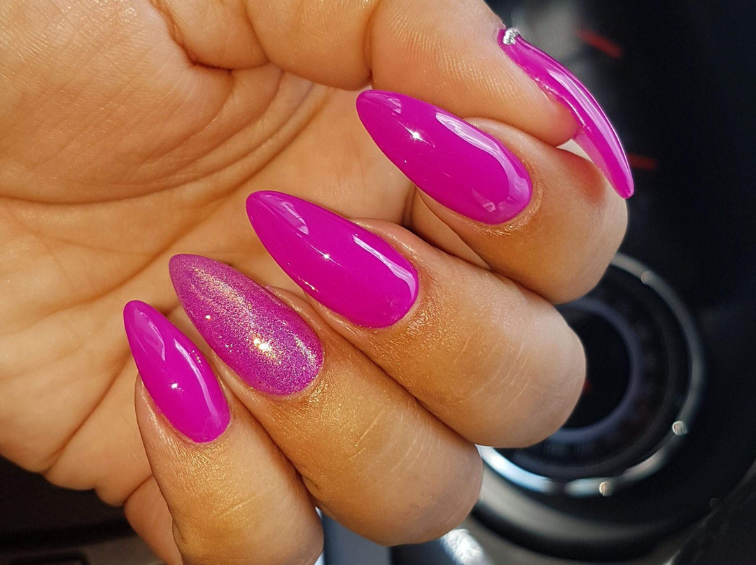 evelin nails art s.a.s.-马丁纳弗兰卡必去景点