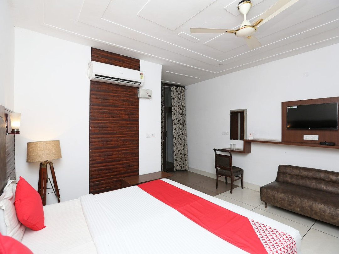 Hotel Kings Retreat主图