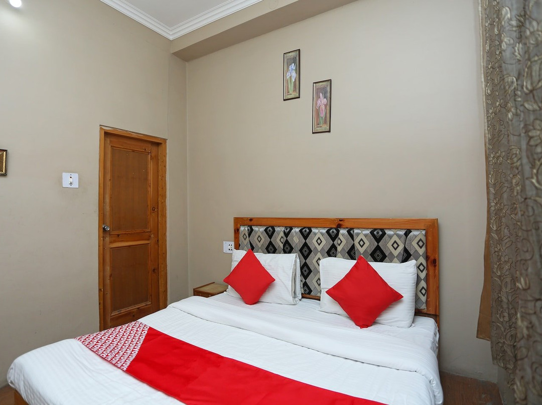 OYO Airport Inn Hotel