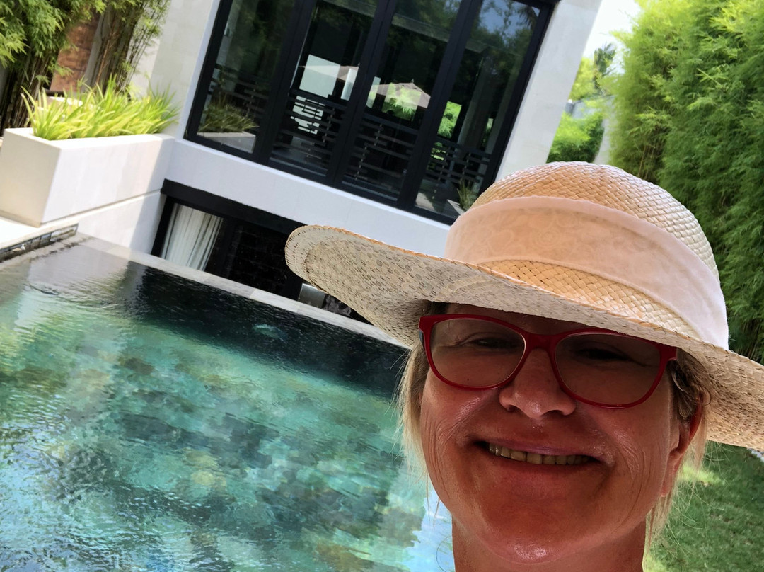 塞米亚克平衡别墅酒店主图