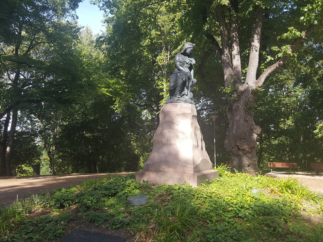 Linda Monument-塔林必去景点