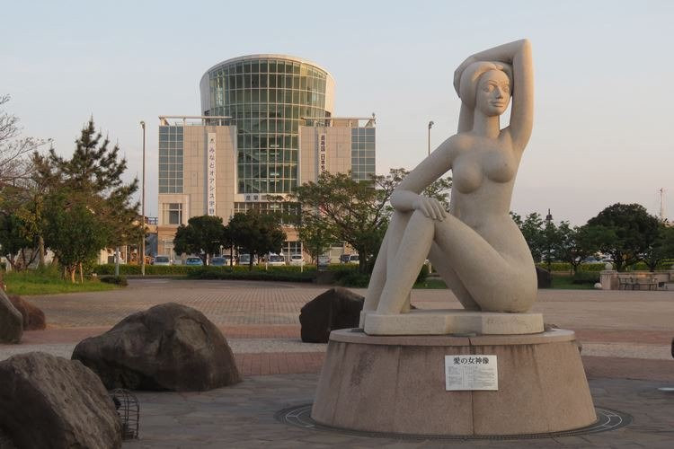 Goddess of Love Statue景点图片