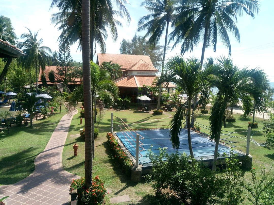 Coral Hotel Bangsaphan主图