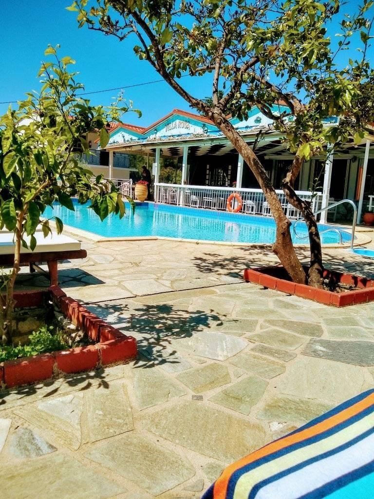 Villa Rosa Apartments-泳池