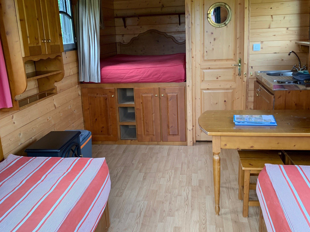 Abbaye du Palais主图