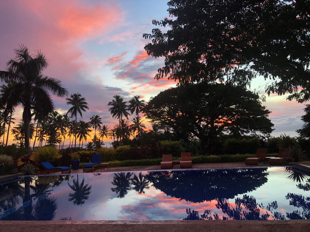 塔妙妮潜水度假酒店主图