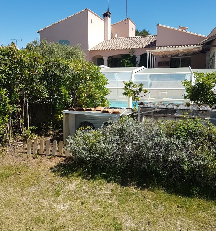 Les Bougainvillees主图