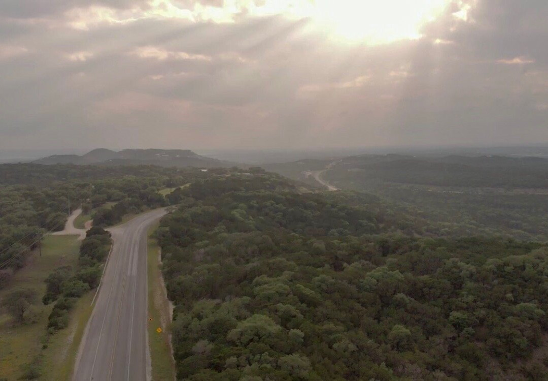 Devil's Backbone Scenic Drive-Wimberley必去景点