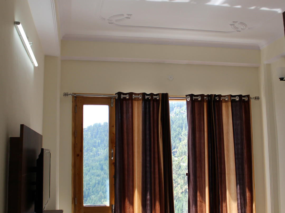 The Pine Residency主图