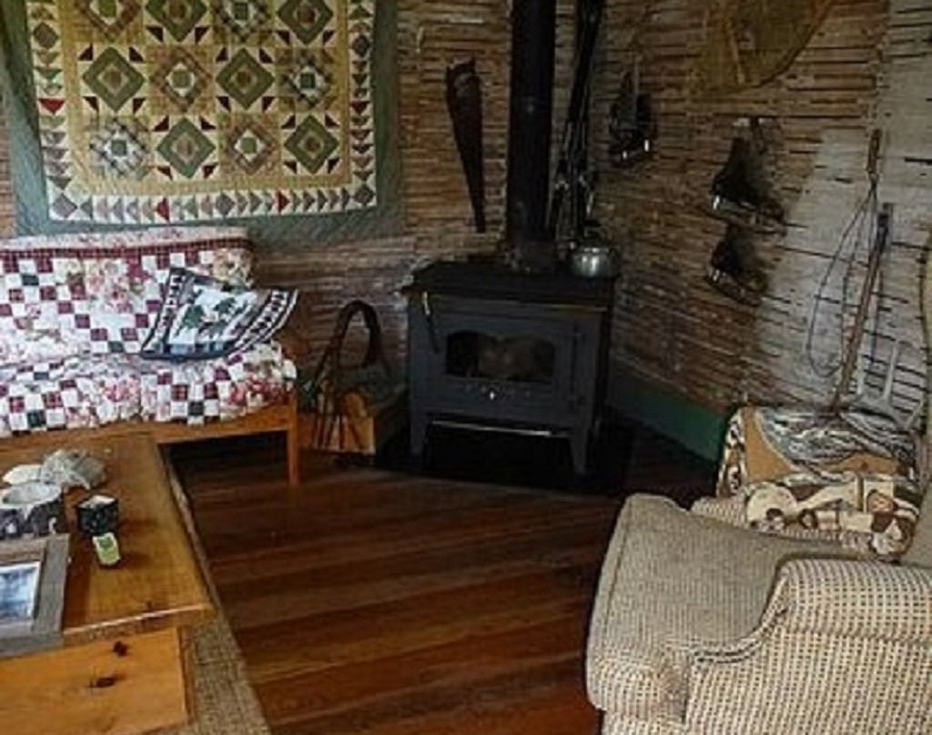 Nestled in the Pines Bed and Breakfast主图