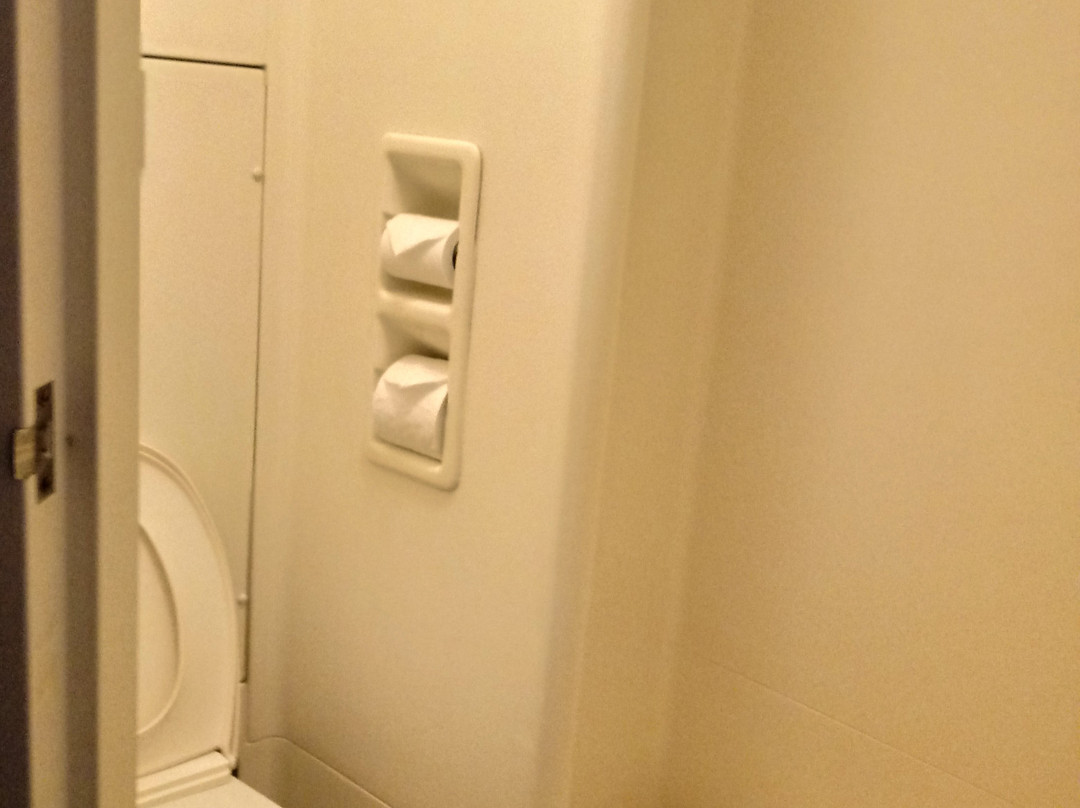 埃菲尔德一级方程式汽车旅馆主图