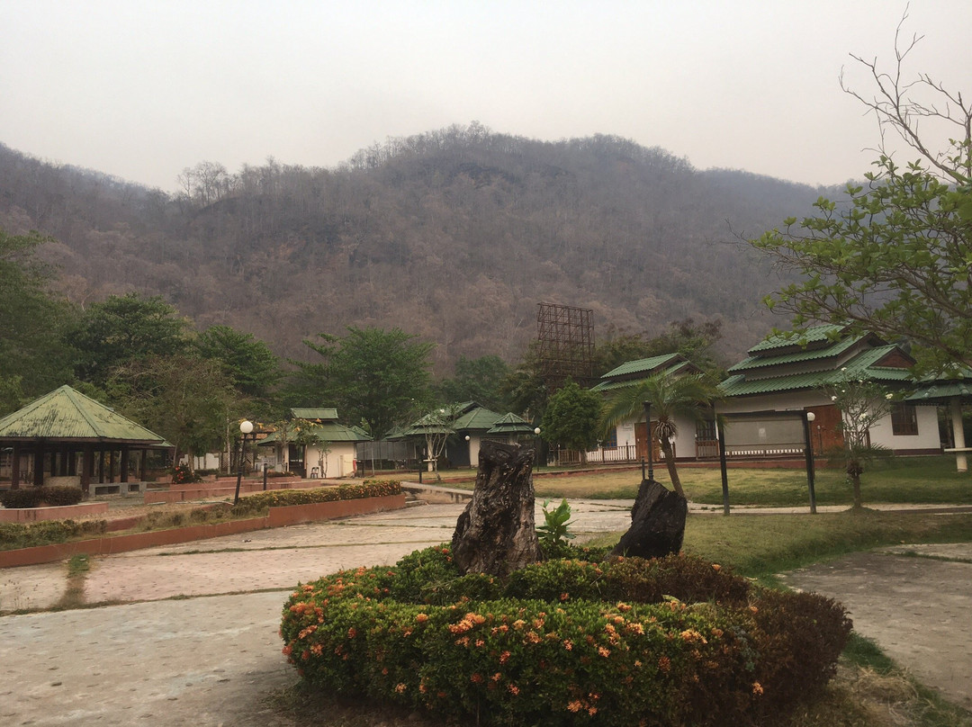 Pha Bong Hot Spring-夜丰颂必去景点