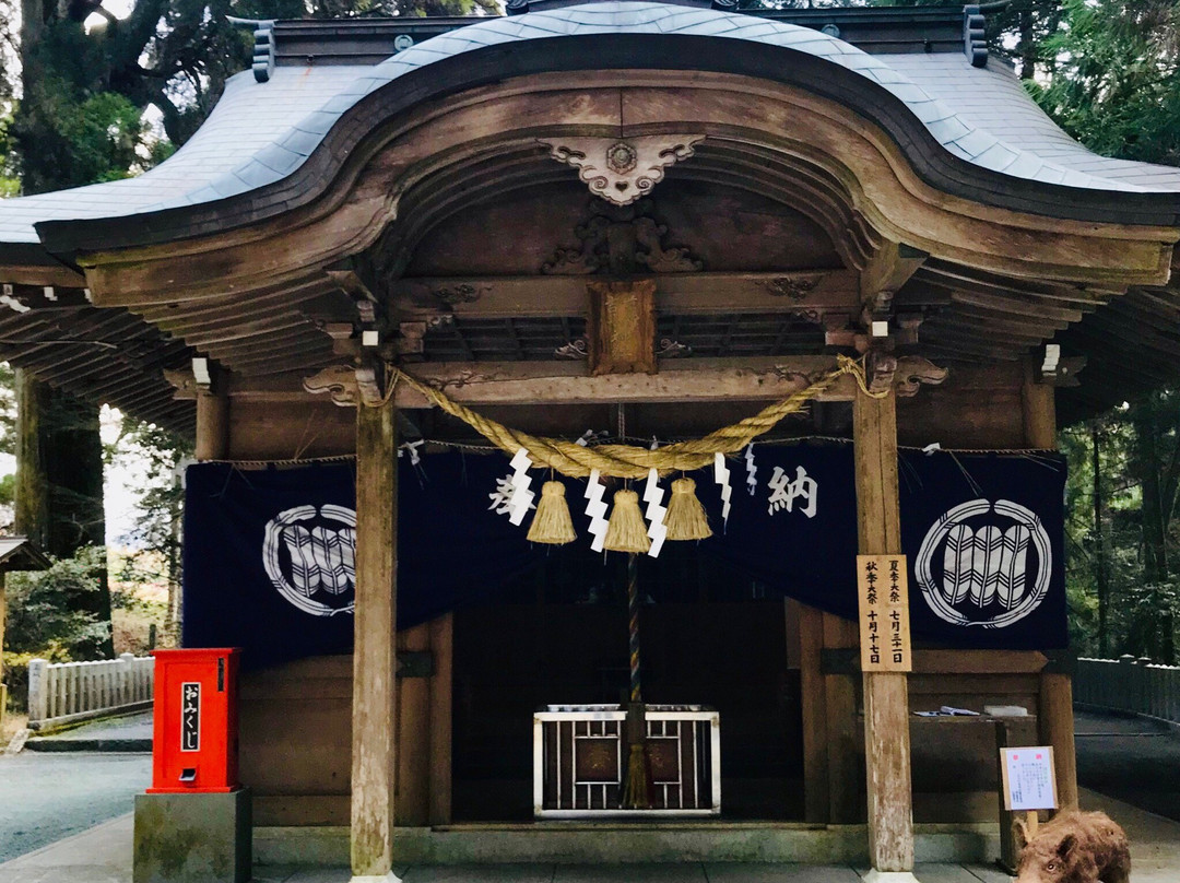 Kusakabeyoshimi Shrine景点图片