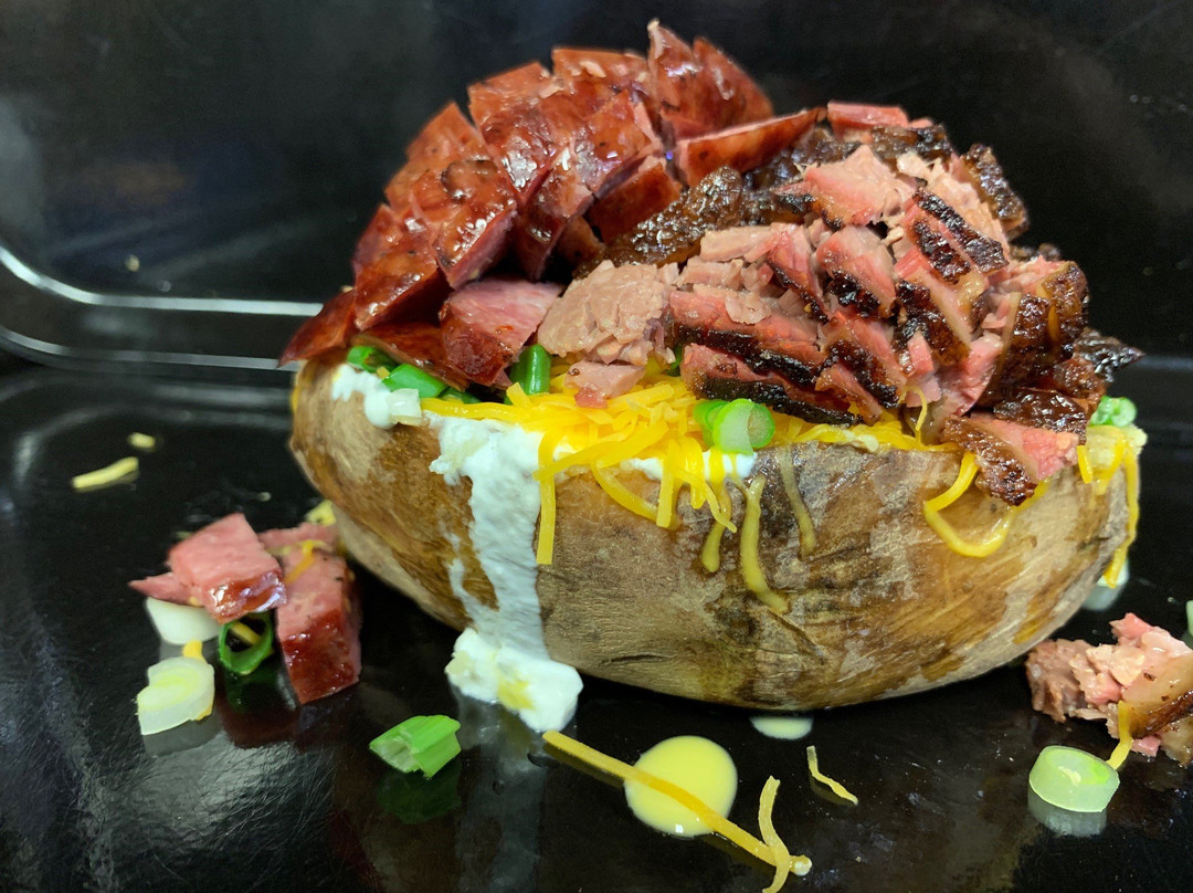 卡蒂餐馆和美食-Midway Barbeque