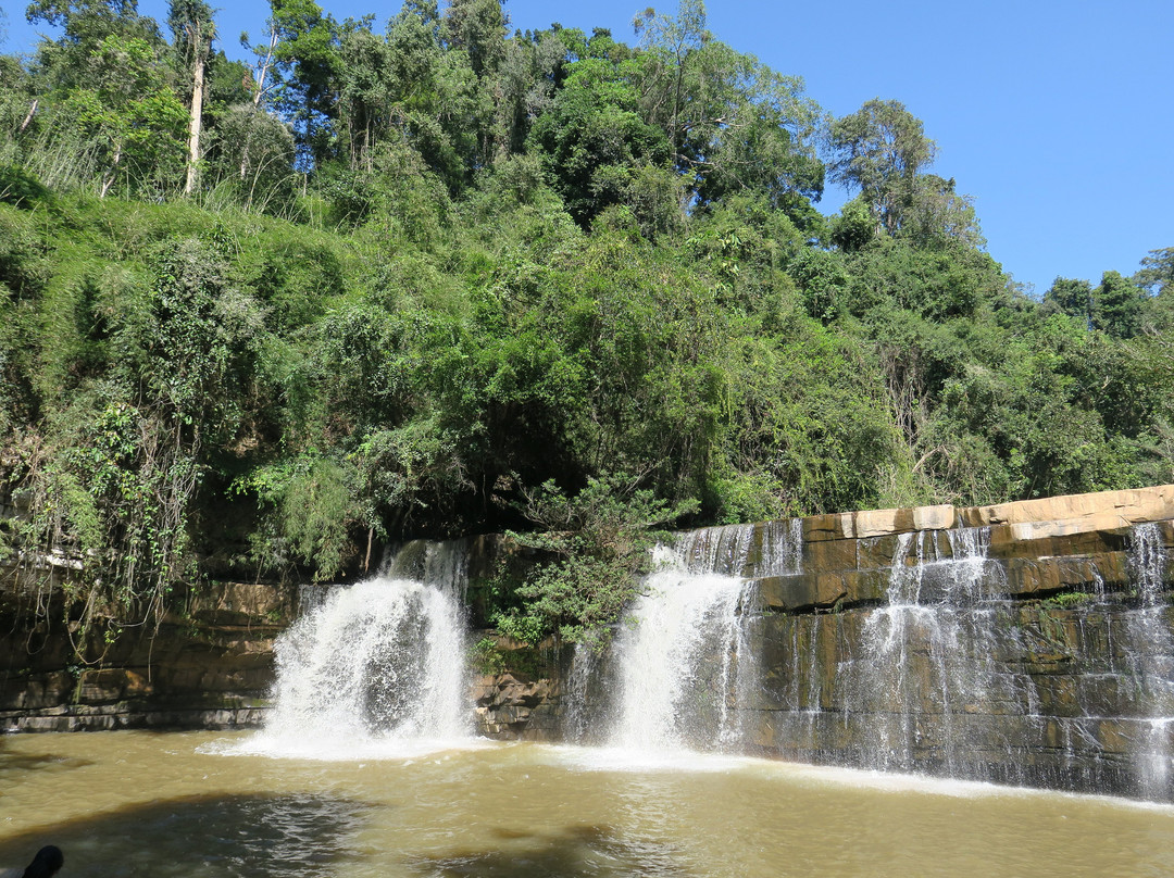 Sri Dit Waterfall景点图片