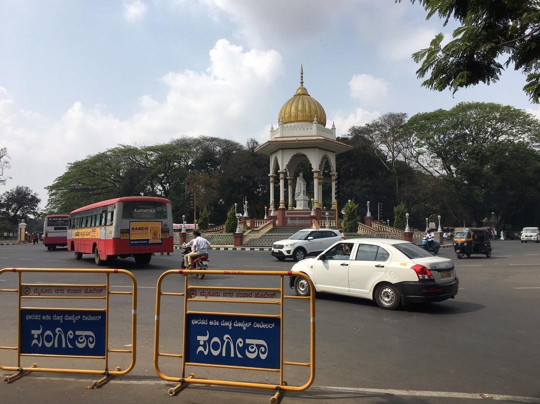 Statue of Maharaja Chamarajendar Wodeyar景点图片