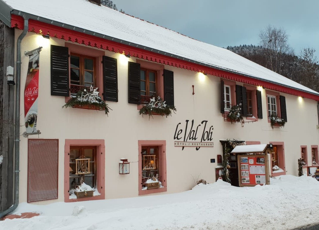 Le Val Joli Hôtel Restaurant主图