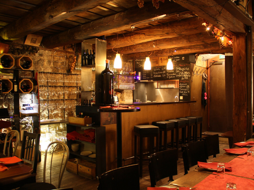 Mils餐馆和美食-Ombra