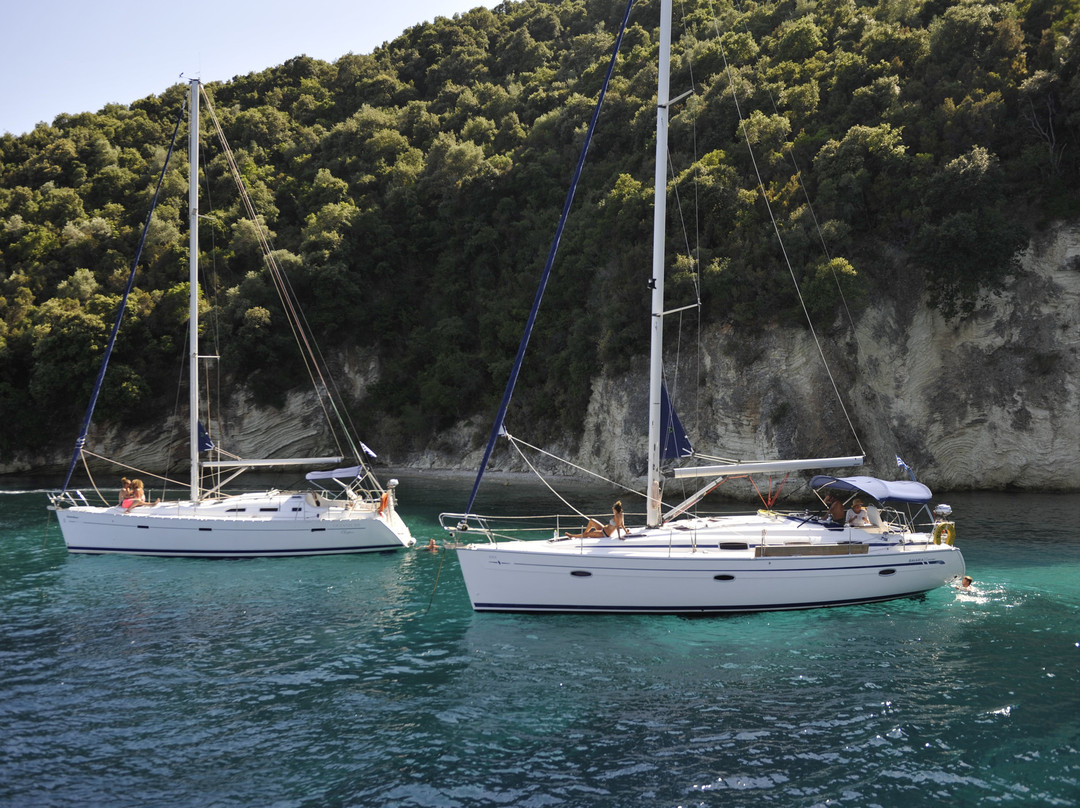 Vliho Yacht Club Charter景点图片