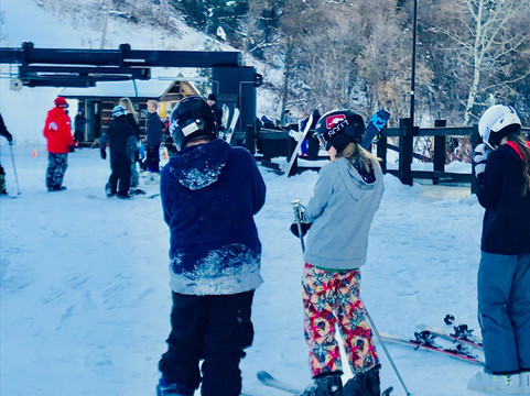 Cherry Peak Ski Resort-Richmond必去景点