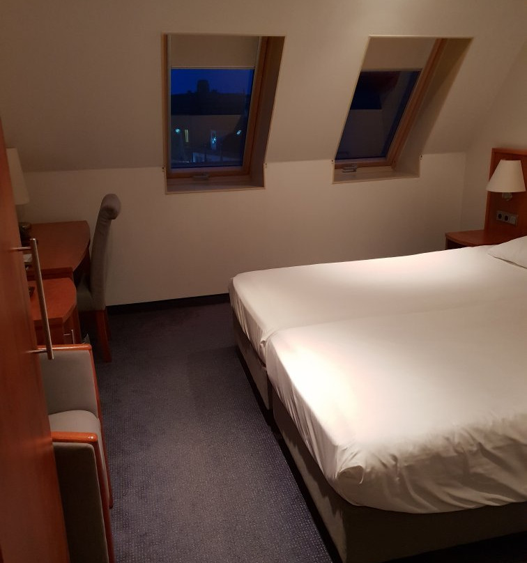 林德博姆酒店主图