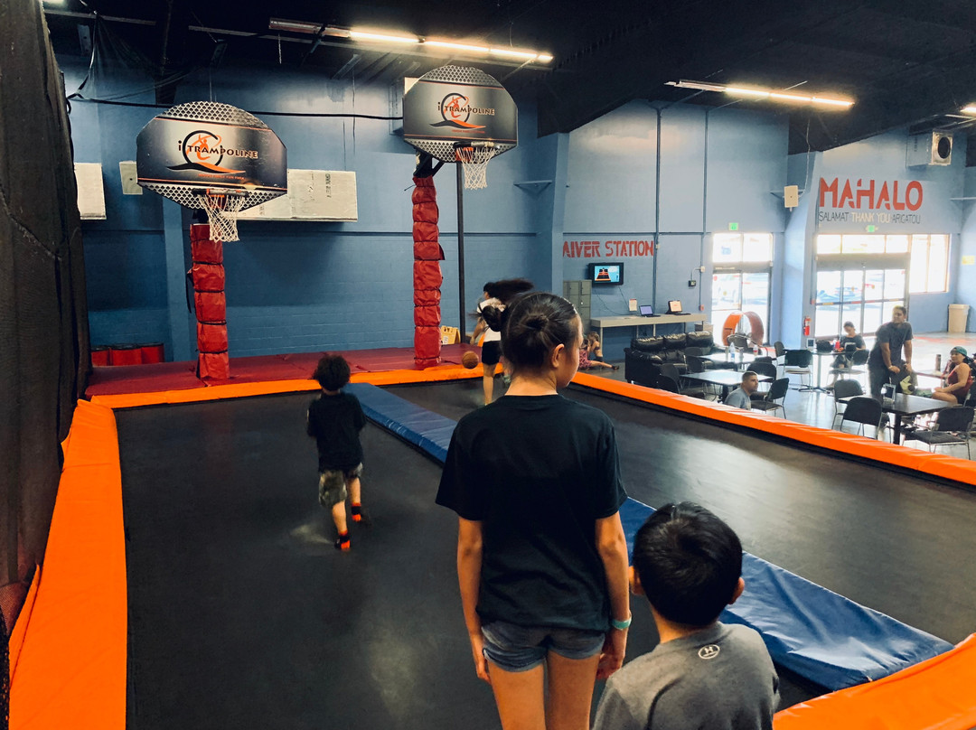 iTrampoline Hawaii-维帕胡必去景点