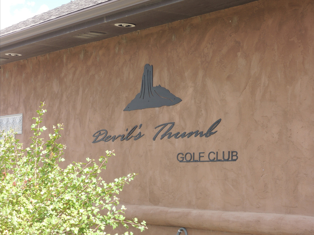 Devil's Thumb Golf Club景点图片