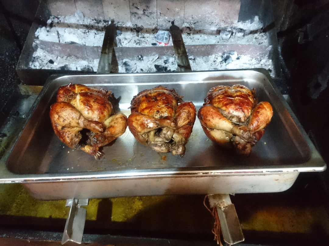 Pollos a las Brasas y Sandwichería "Onde Milla"