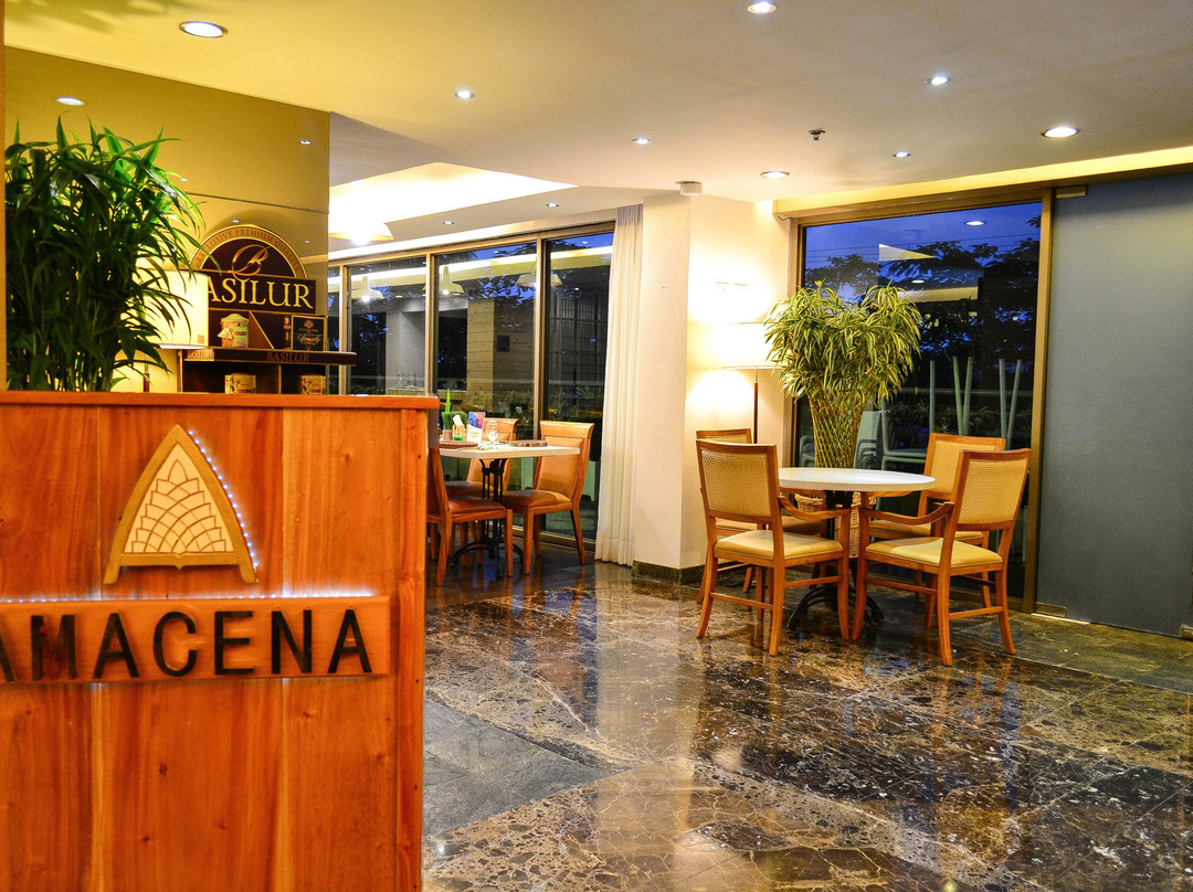 Amacena - Cafe, Cocktail And Bistro