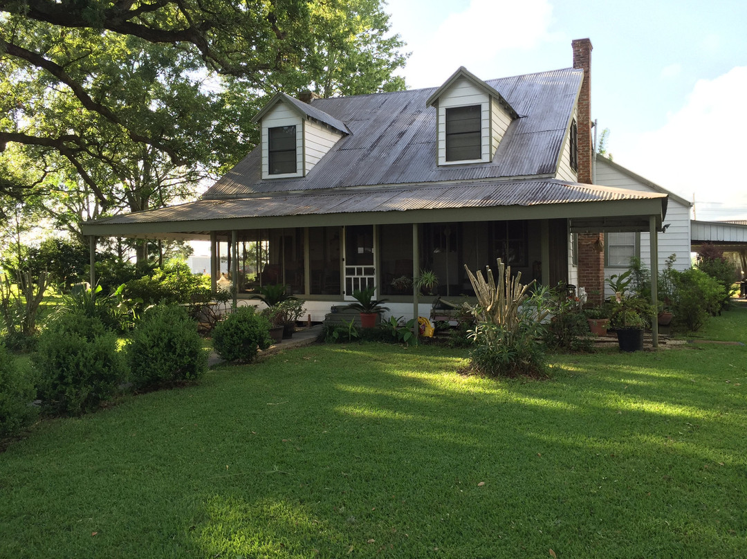 Waterproof Plantation - a Cajun Country Chateau