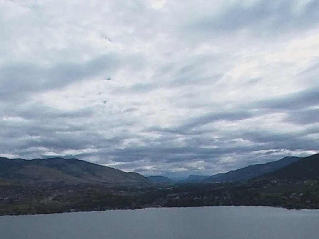 Kalamalka Lake Lookout景点图片