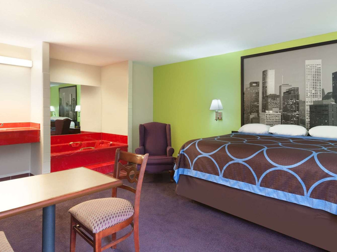 Super 8 by Wyndham Huntsville主图