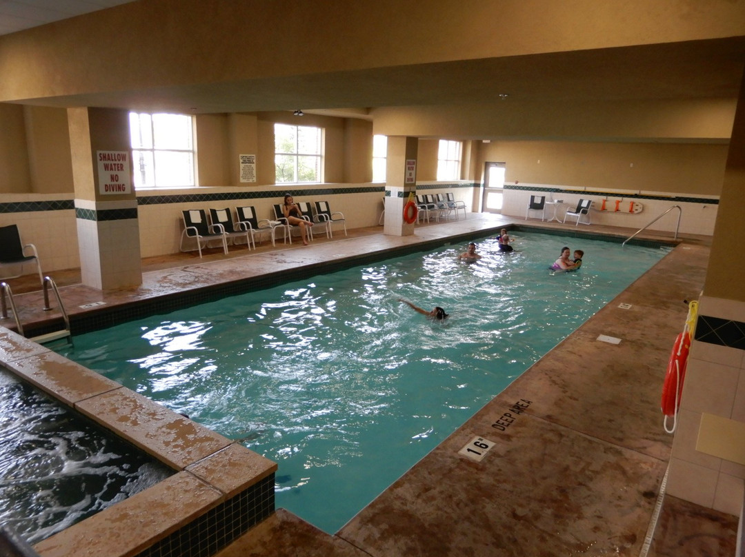 尼亚加拉大瀑布乡村套房酒店主图