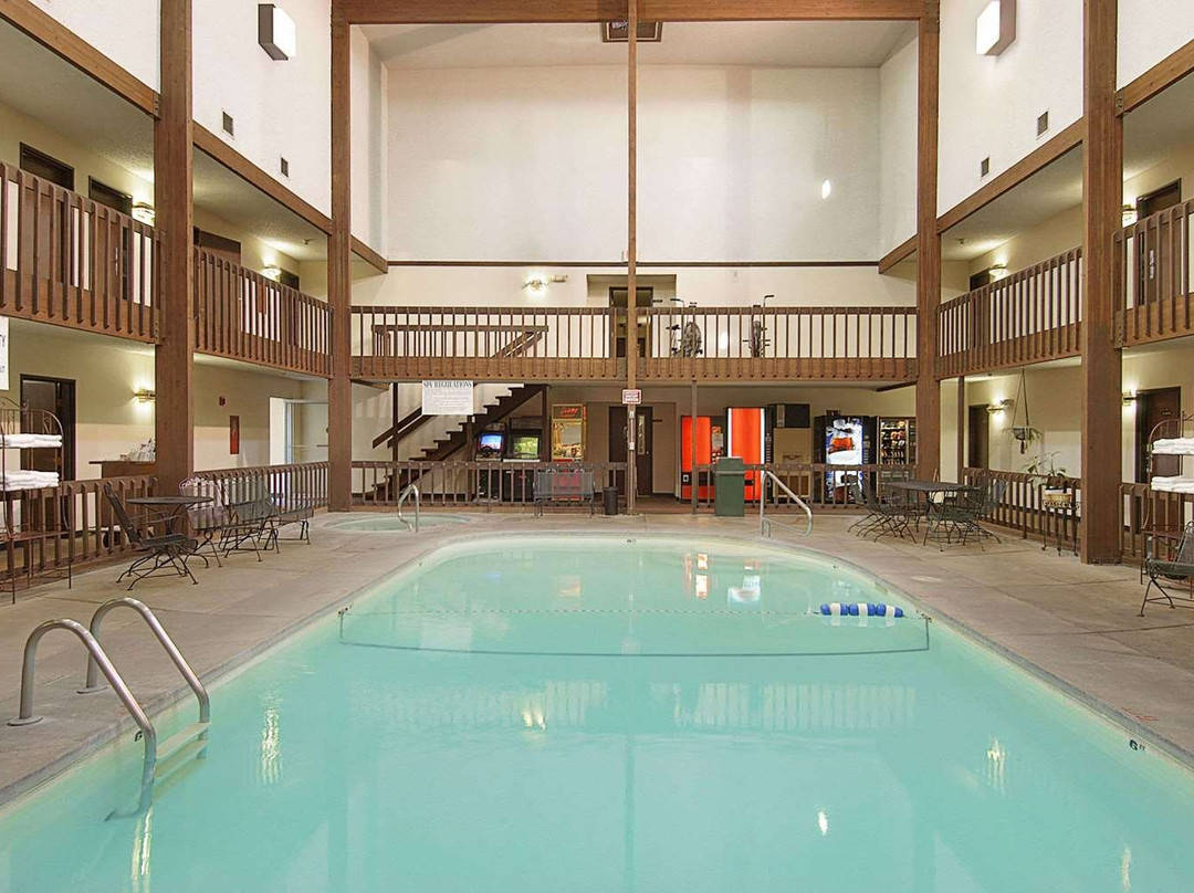 Super 8 by Wyndham York NE主图