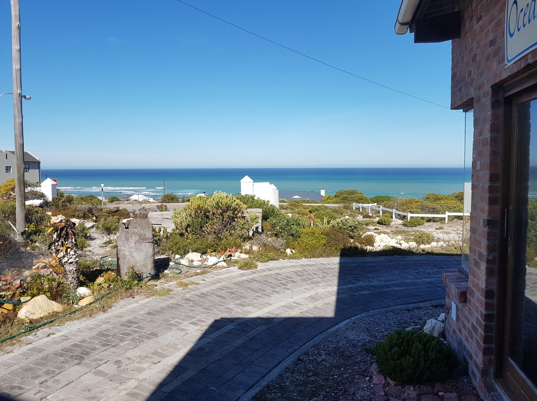 Ocean View Guest B&B主图