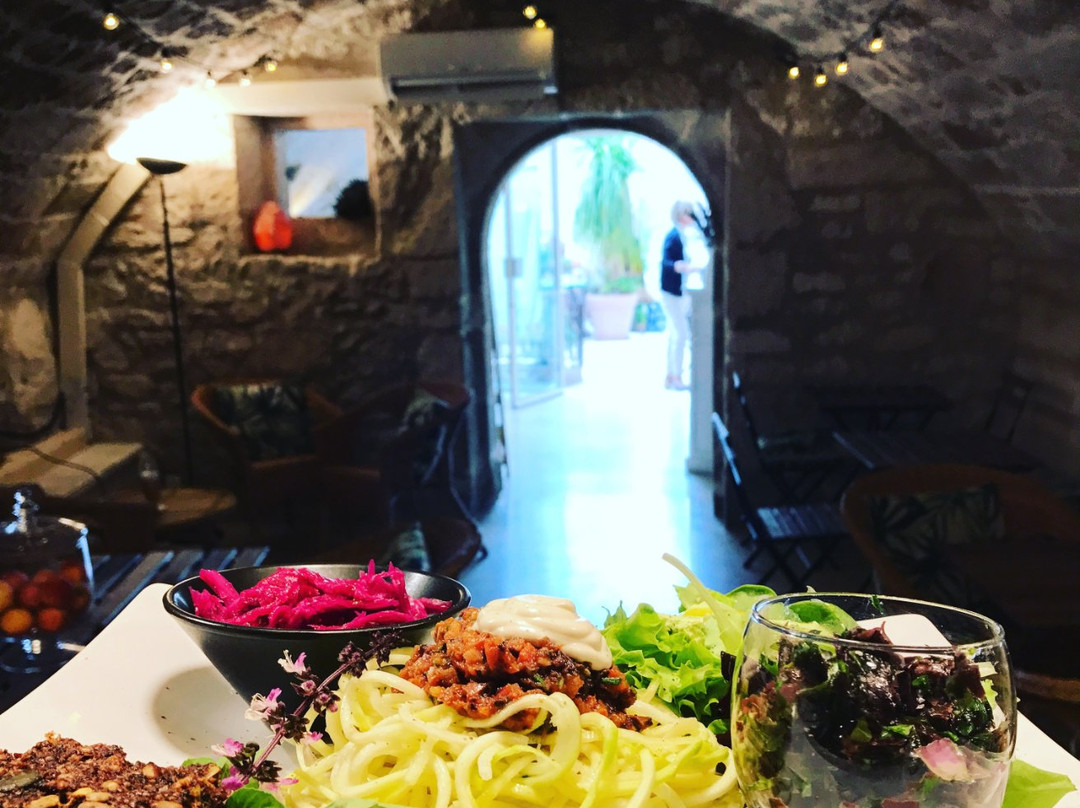 普罗旺斯地区莱博餐馆和美食-Les Baux Jus