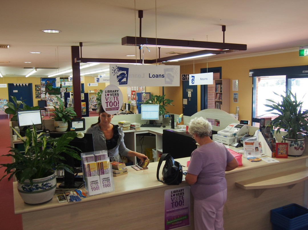 Toormina Library-科夫斯港必去景点