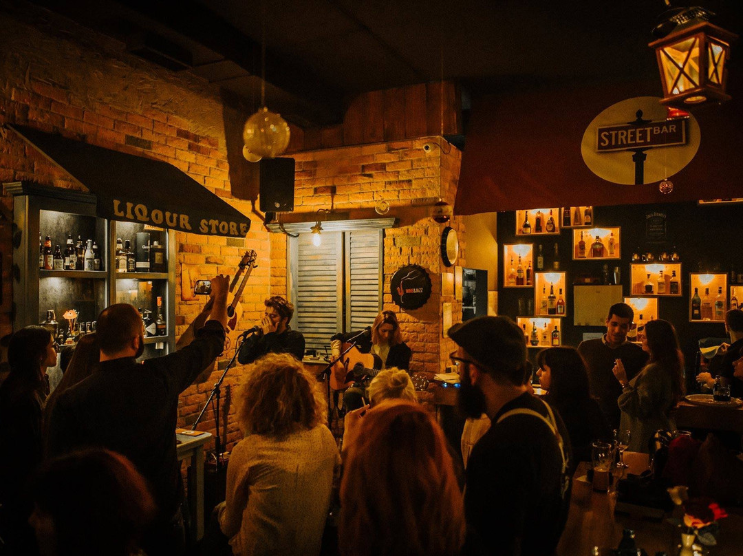 Street Bar-波德戈里察必去景点