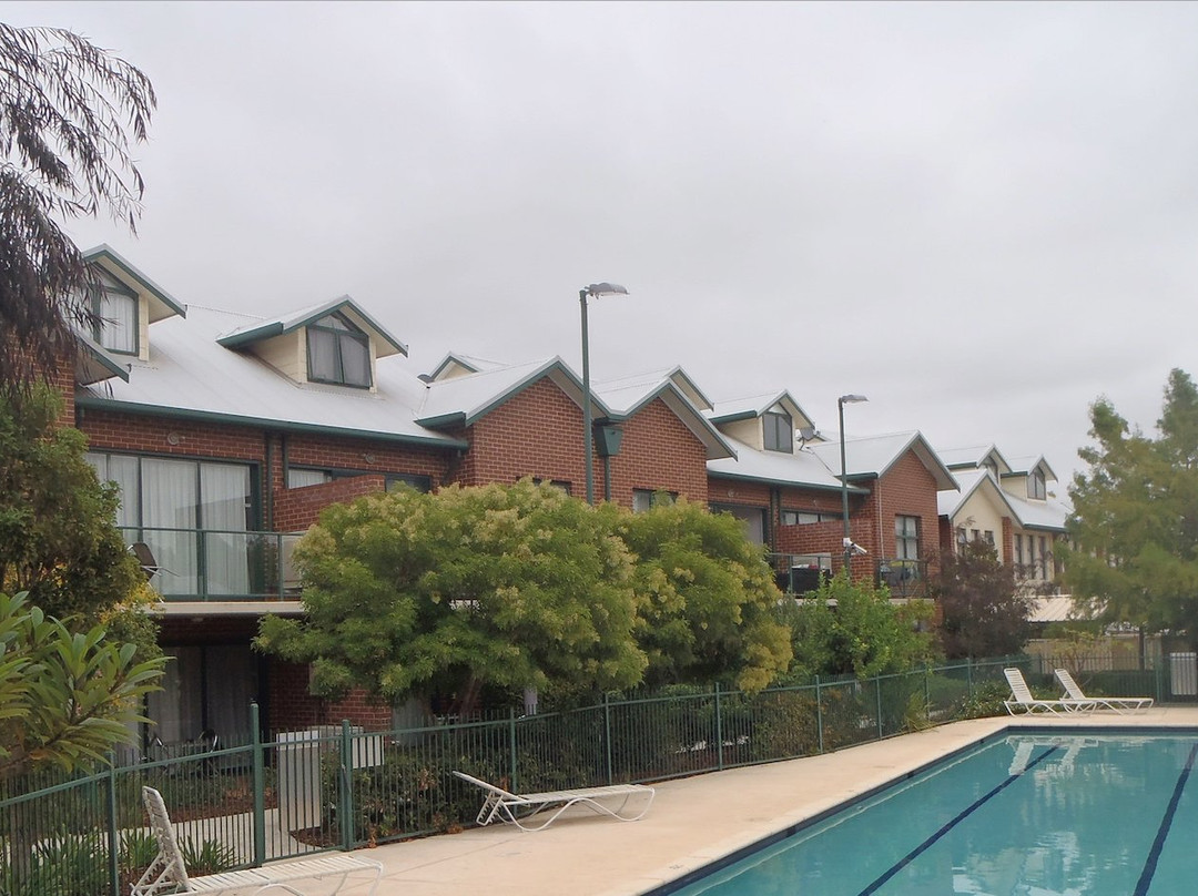 Perth Ascot Central Apartment Hotel主图