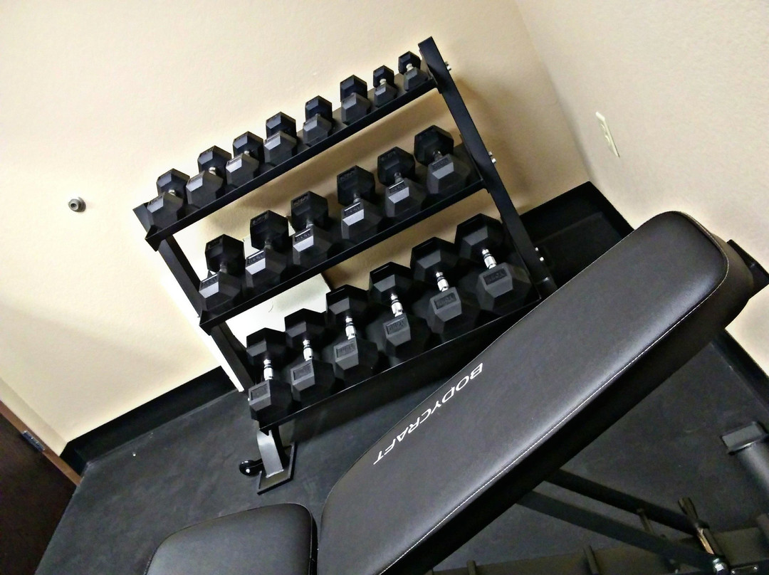 Cornerstone Inn & Suites主图