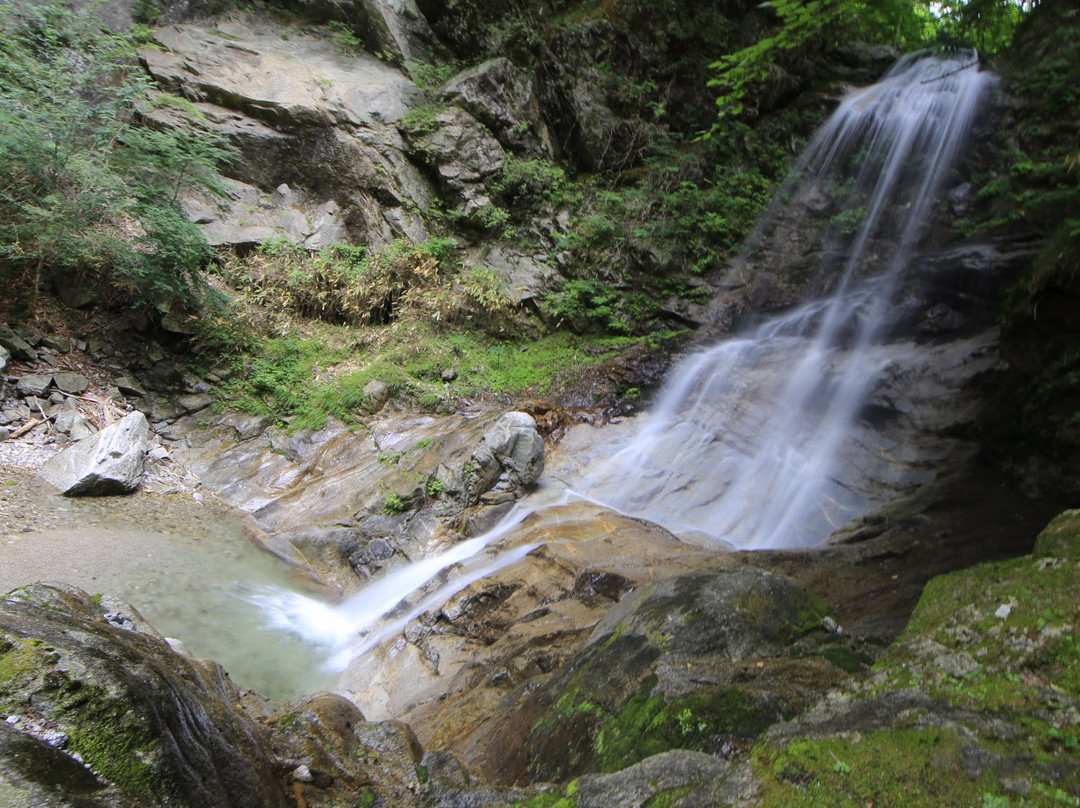 Karasawa Falls-饭田市必去景点