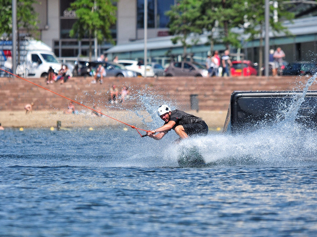 Project 7 Cablepark-鹿特丹必去景点
