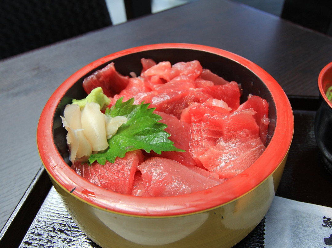 魚屋のどんぶり 魚錠