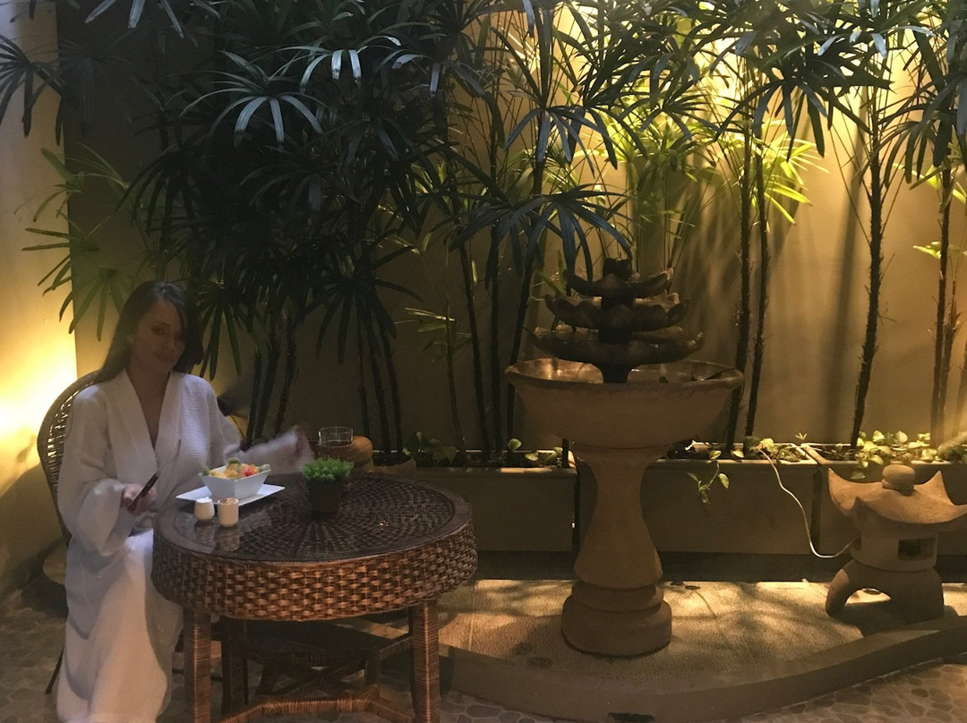 Corpo Bello Medical Spa-卡利必去景点