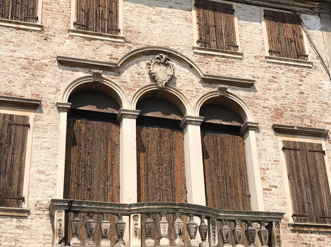 Palazzi di Via Borgo Erniano