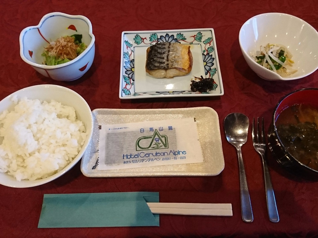 Hotel Cerulean Alpine主图
